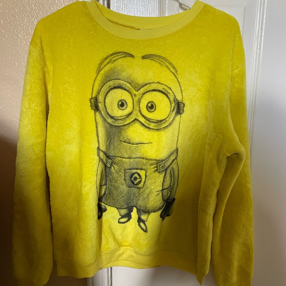 Minion despicable me soft pull over sweater